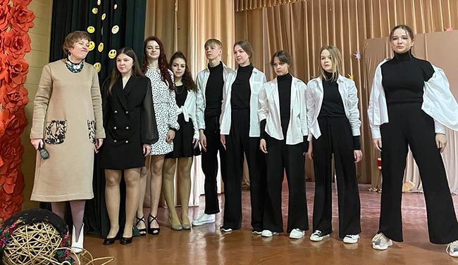 2023.03.02_Den_ridnoi_movi_Melnich7.jpg